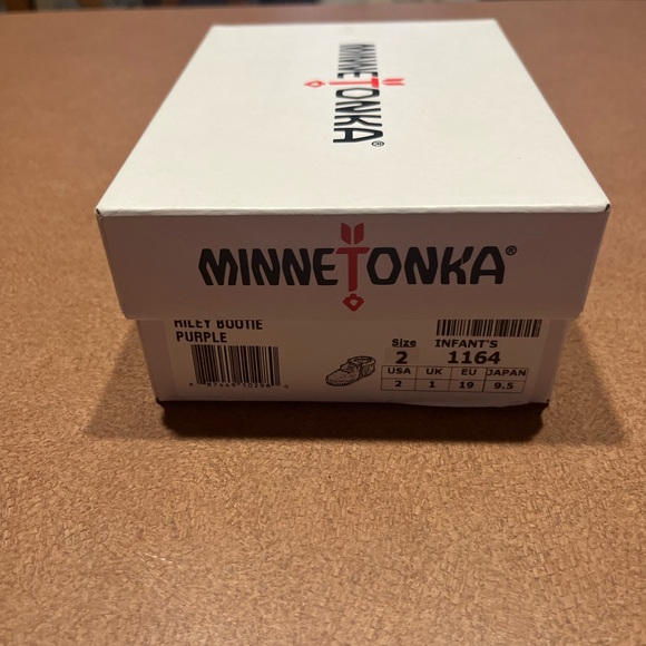 Minnetonka Riley Bootie - Picture 5 of 7